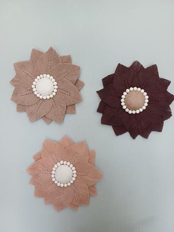 Fleur en macramé, Enlèvement ou Envoi
