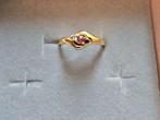 Vergulde ring van 55 euro, Gebruikt, Ophalen of Verzenden, Met edelsteen, Dame