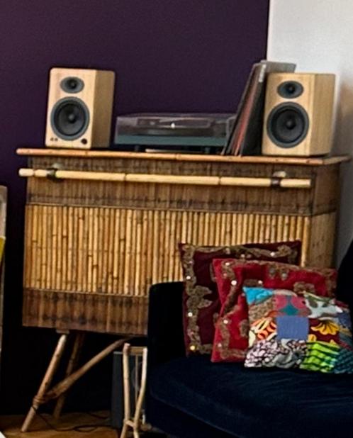 Vintage rotan bar – jaren ’60 met jazz vibe, Antiek en Kunst, Antiek | Meubels | Tafels, Ophalen