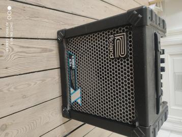 Roland cube 15x versterker beschikbaar voor biedingen