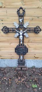 Gietijzeren Kruis, Ophalen