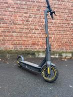 Trotinette électrique Ninebot g30(2) 25km/h 65km d’autonomie, Vélos & Vélomoteurs, Trottinettes, Enlèvement, Comme neuf