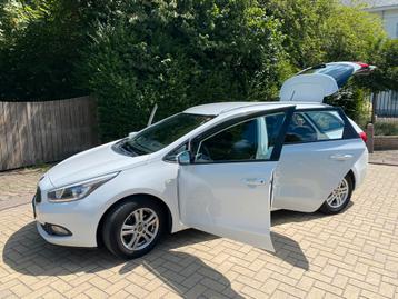 Kia Ceed SW /cee'd SW 1.4i World Edition beschikbaar voor biedingen
