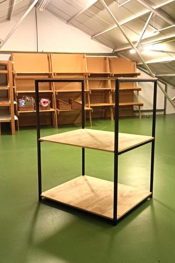 Stevig groot schap beschikbaar voor biedingen