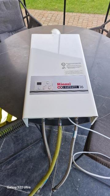 Doorstromer op gas Rinnai Infinity 16i 35Kw-type REU-16FUA-E beschikbaar voor biedingen