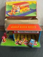 USSR vintage Russiche speelgoed garage met auto's, Ophalen of Verzenden
