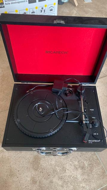 Riatech Platenspeler als nieuw beschikbaar voor biedingen