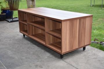 tv meubel kast dressoir kastje tafeltje bijzettafel € 39,- beschikbaar voor biedingen