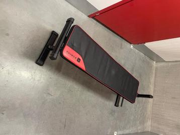 Fitness bankje Decathlon 20 euro/ bench press / buikspieren beschikbaar voor biedingen