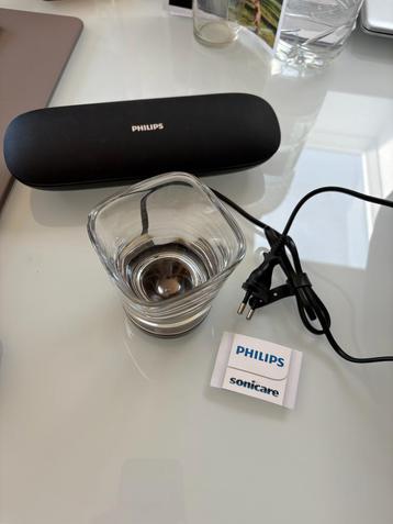 Boite voyage + chargeur Philips Sonicare beschikbaar voor biedingen
