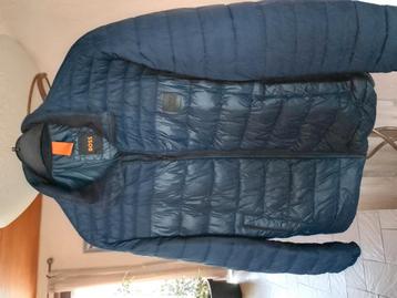 Veste Hugo Boss XL (État neuf peu utilisé)  beschikbaar voor biedingen