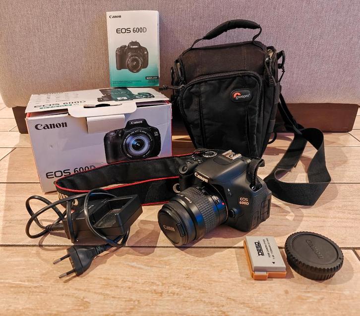 Canon EOS 600D Spiegelreflexcamera + 36-76mm lens + Tas, Audio, Tv en Foto, Fotocamera's Digitaal, Zo goed als nieuw, Spiegelreflex