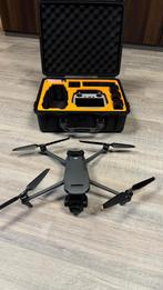 DJI mavic 3 pro fly more inclusief koffer en amper gebruikt, Ophalen of Verzenden, Zo goed als nieuw, X, Drone met camera