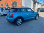 Mini Cooper 1.5i Aut.Navi/Camera/Cruise/Pano/Garantie, Auto's, 4 cilinders, Blauw, Leder, Bedrijf