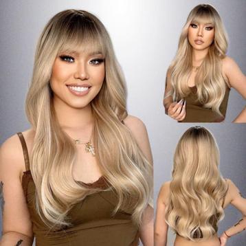 Pruik lang goudblond haar met slagen en donkere roots model  beschikbaar voor biedingen