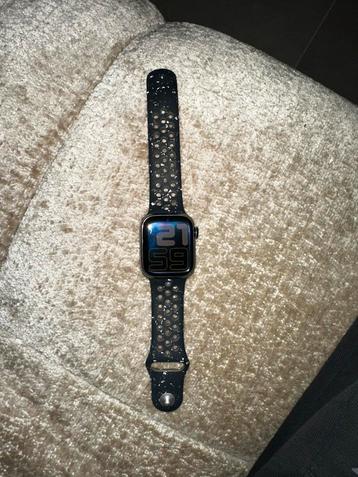 Apple Watch Series 8 41mm grafietkleurig roestvrij staal beschikbaar voor biedingen