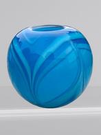 Vase boule bleu en verre de Murano en très bon état 20 cm, Enlèvement ou Envoi