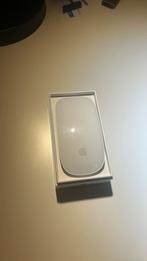 Apple magic mouse, Computers en Software, Muizen, Muis, Rechtshandig, Ophalen of Verzenden, Zo goed als nieuw