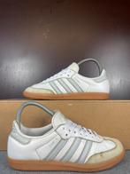 Adidas Samba Sneakers maat 36⅔ Wit/Grijs Gebruikte staat, Kleding | Dames, Adidas, Wit, Ophalen of Verzenden, Sneakers