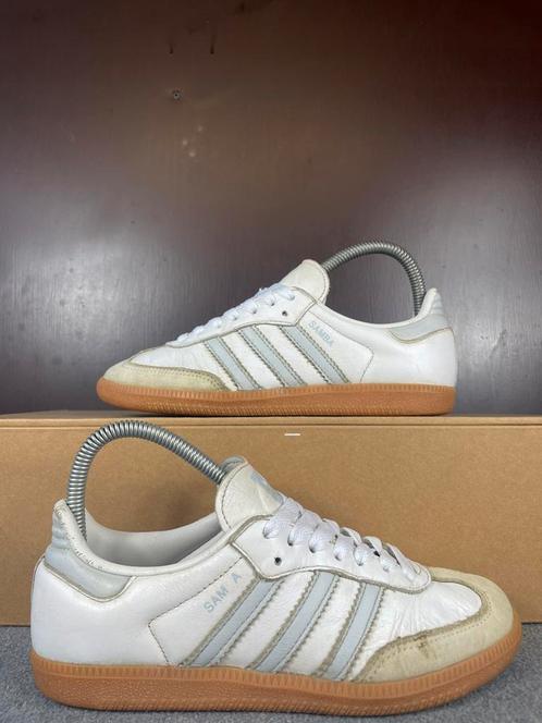 Adidas Samba Sneakers maat 36⅔ Wit/Grijs Gebruikte staat, Kleding | Dames, Schoenen, Gedragen, Sneakers, Wit, Ophalen of Verzenden