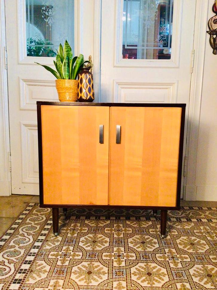 Vintage kast, Antiek en Kunst, Curiosa en Brocante, Ophalen