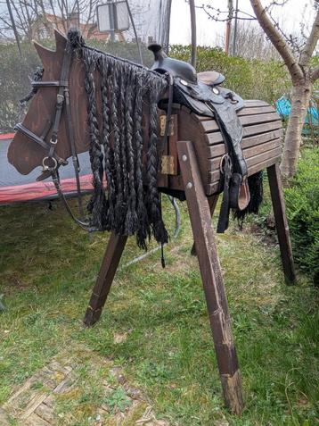 Houten buitenpaard voor kinderen, rughoogte 125  beschikbaar voor biedingen