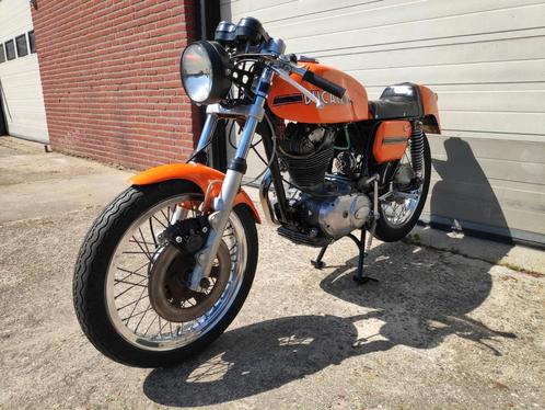 Originele Ducati 350 yellow desmo, Motoren, Motoren | Oldtimers, 1 cilinder, Ophalen