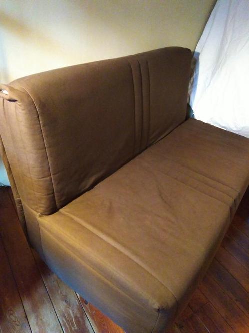 Sofabed - stalen frame met bijhorende matras en hoes, Huis en Inrichting, Zetels | Zetels, Zo goed als nieuw, Rechte bank, Tweepersoons
