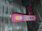 Manette peach wii collector, Animaux & Accessoires, Colliers & Médailles pour chiens, Enlèvement ou Envoi, Comme neuf