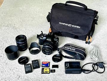 OLYMPUS E450 + 2 Objectifs Zuiko Digital 14-42mm & 40-150mm beschikbaar voor biedingen