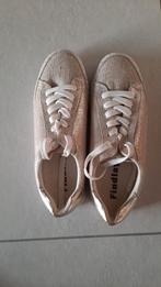 PRACHTIGE SNEAKERS M40, Kleding | Dames, Ophalen of Verzenden, Zo goed als nieuw