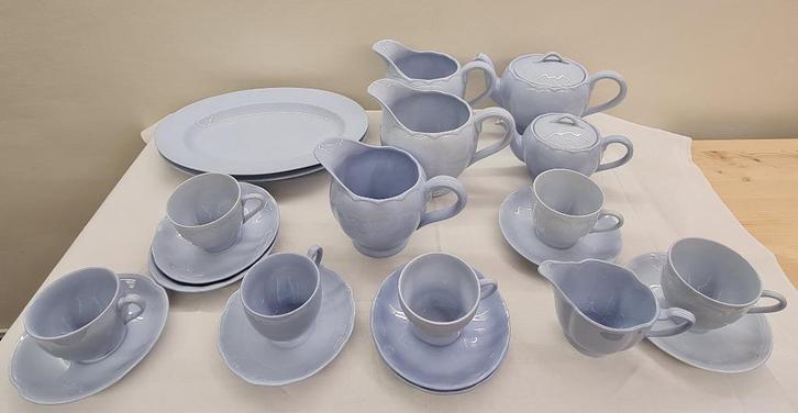 20 stuks Brits Petalware blue servies & 2 Regout schalen, Antiek en Kunst, Antiek | Servies los, Ophalen of Verzenden