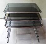 Set de 3 tables gigognes chrome et verre fumé, Moins de 45 cm, 55 à 75 cm, 70ties, Rectangulaire