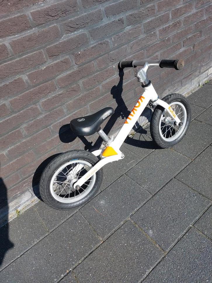 Loopfiets kokua jumper wit/oranje, Fietsen en Brommers, Fietsen | Kinderfietsjes, Ophalen