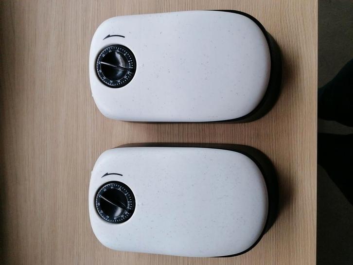 Trixie TX2 voerautomaten 2 stuks, Dieren en Toebehoren, Kattenvoerbakken en Drinkbakken, Zo goed als nieuw, Automatisch, Ophalen of Verzenden