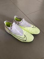 Lot de chaussures de football 4 paire, Sports & Fitness, Utilisé, Chaussures