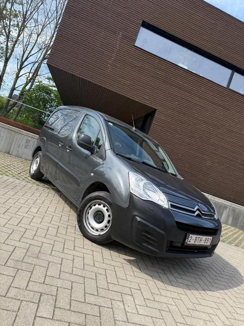 Citroën Berlingo keuring ok, Auto's, Citroën, Particulier, Berlingo, ABS, Airbags, Airconditioning, Apple Carplay, Boordcomputer
