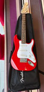 Fender Squier Mini Rouge avec housse, Musique & Instruments, Instruments à corde | Guitares | Électriques, Enlèvement, Fender