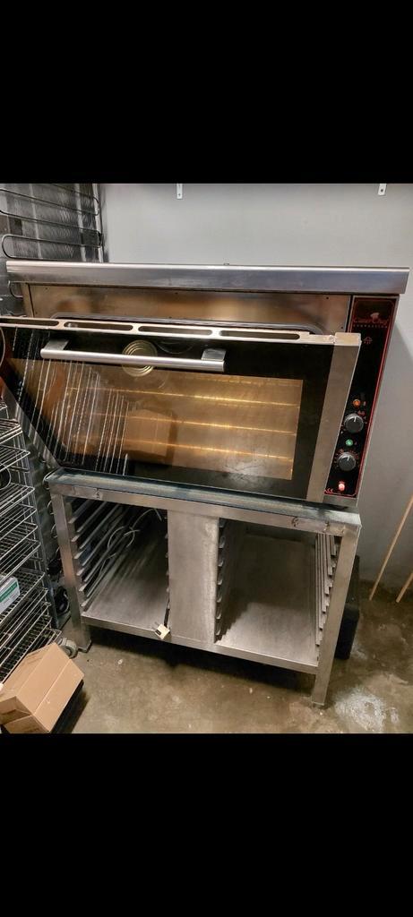 Professionele oven met 4 leggers, Zakelijke goederen, Horeca | Keukenapparatuur, Ophalen