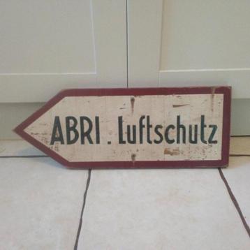 Panneau diretionnel allemand WW2 : LUFTSCHUTZ ( recto et ver, Envoi