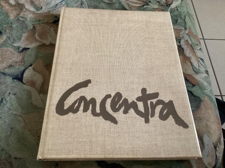 Concentra - (het belang van limburg), Boeken, Geschiedenis | Stad en Regio, Ophalen of Verzenden