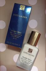 Estee Lauder Double Wear Foundation 1N0, Beige, Nieuw, Make-up, Verzenden