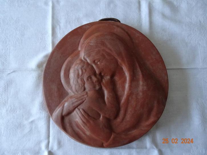 Vierge Marie et l'Enfant en terre cuite, Antiek en Kunst, Antiek | Religieuze voorwerpen, Ophalen of Verzenden