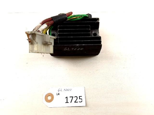 GL1000 1975 - 1976 Honda Spanningsregelaar D1-37678, Motoren, Onderdelen | Honda