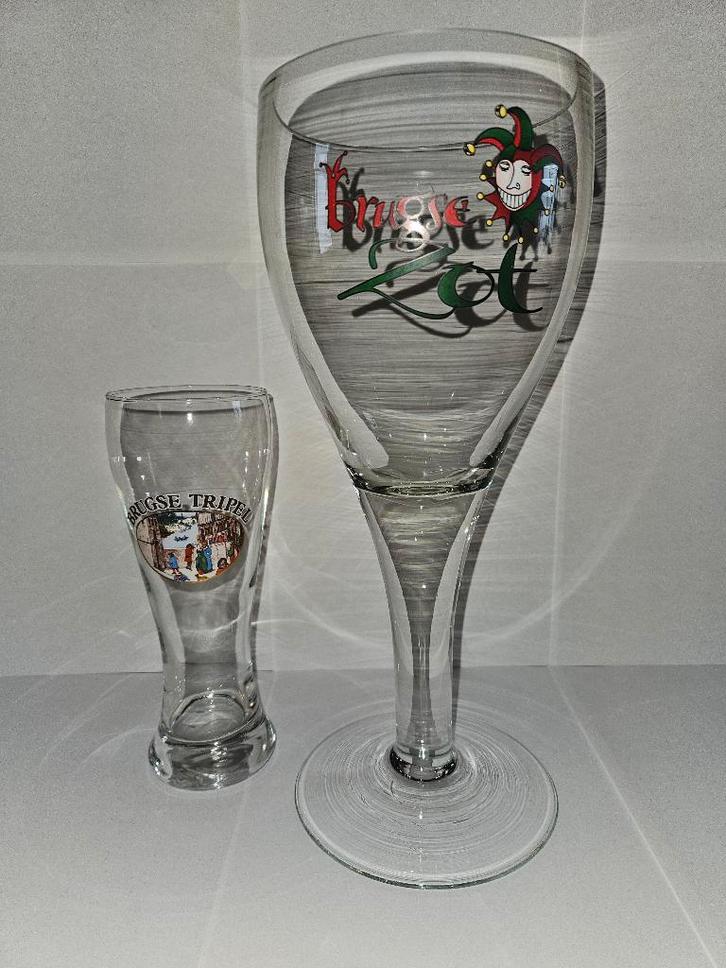 XXL glas Brugse Zot 1,5L, Collections, Verres & Petits Verres, Utilisé, Verre à bière, Enlèvement ou Envoi