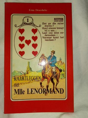 Kaartleggen met Mlle Lenormand door Erna Droesbeke 