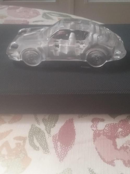 Miniatuur auto in glas, Hobby en Vrije tijd, Modelauto's | 1:24, Zo goed als nieuw, Auto, Overige merken, Ophalen of Verzenden