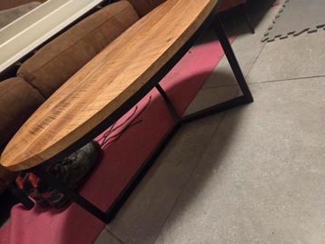 Salon tafel te koop  beschikbaar voor biedingen