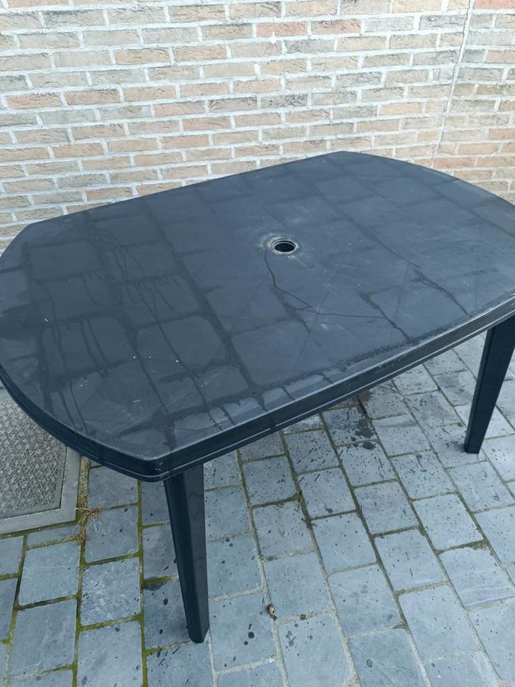 Tuintafel met toebehoren, Tuin en Terras, Tuintafels, Gebruikt, Ophalen