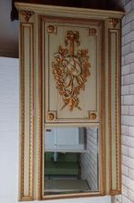 Spiegel uit de periode van Louis XVI, Ophalen